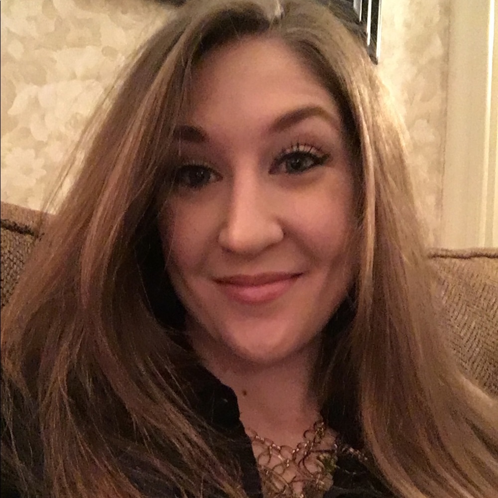 Meet your Posher, Stephanie